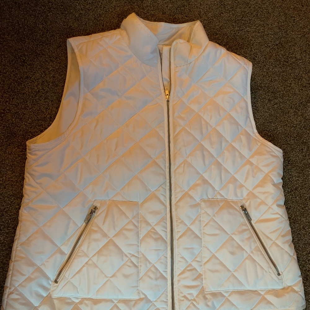 White puffer vest